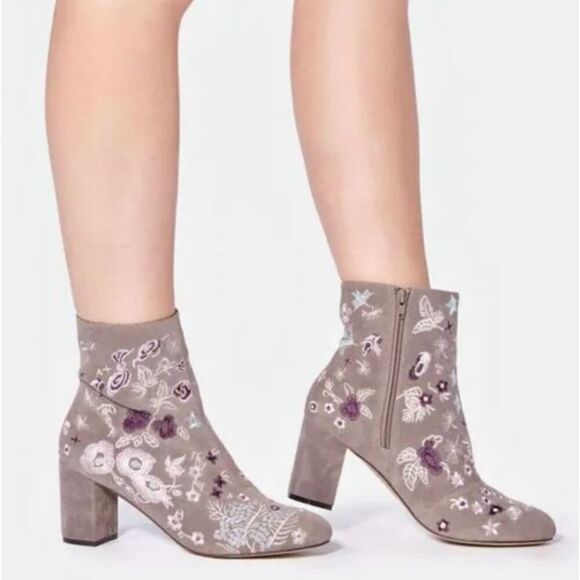 Womens JustFab Saige Boots Gray Suede Floral Embroidered Almond Booties - Sz 6.5 - Picture 1 of 5
